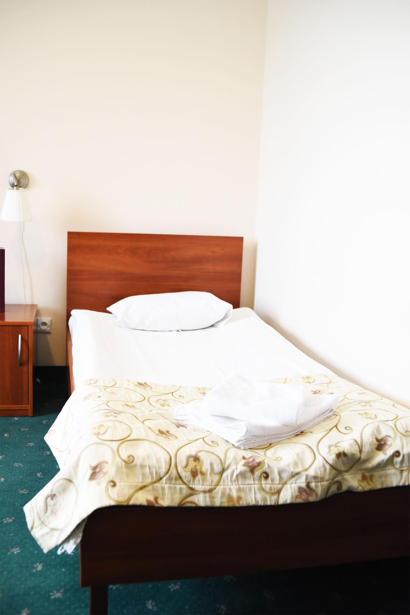 Wielka Wies  Parkhotel Economic מראה חיצוני תמונה