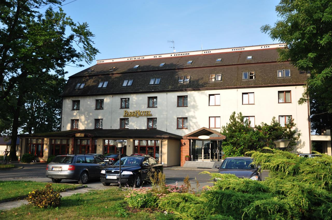 Wielka Wies  Parkhotel Economic מראה חיצוני תמונה