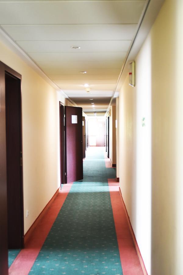 Wielka Wies  Parkhotel Economic מראה חיצוני תמונה