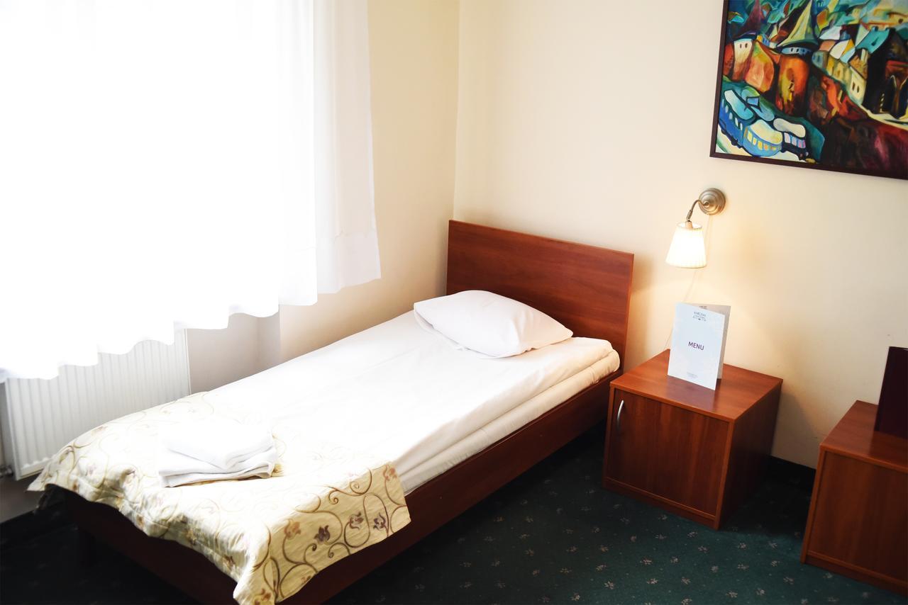 Wielka Wies  Parkhotel Economic מראה חיצוני תמונה