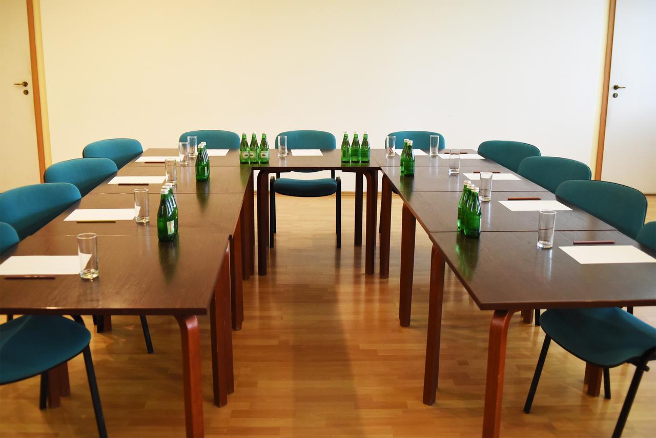 Wielka Wies  Parkhotel Economic מראה חיצוני תמונה