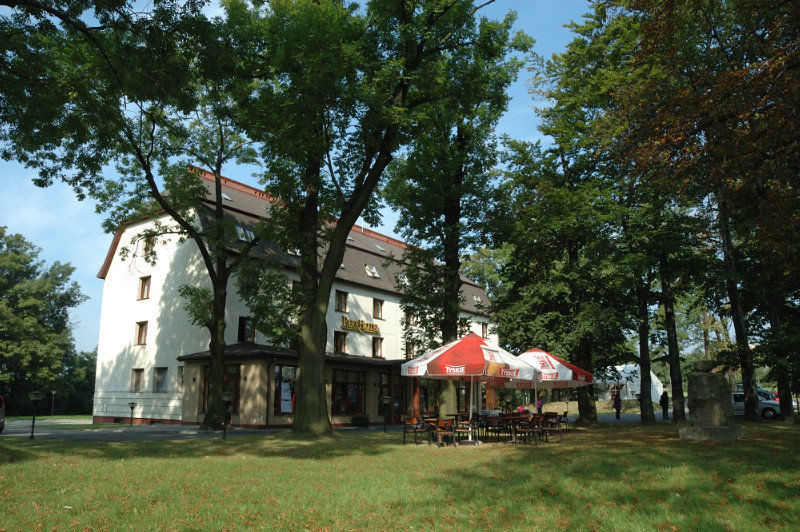 Wielka Wies  Parkhotel Economic מראה חיצוני תמונה