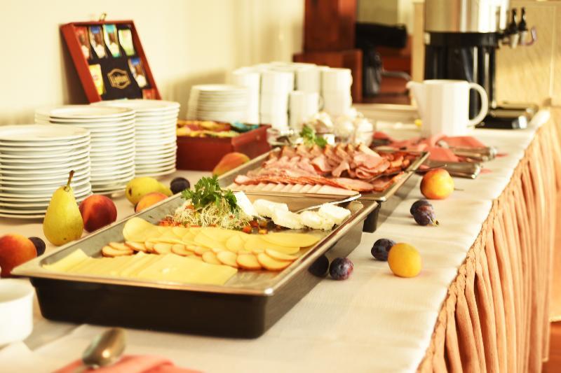 Wielka Wies  Parkhotel Economic מראה חיצוני תמונה